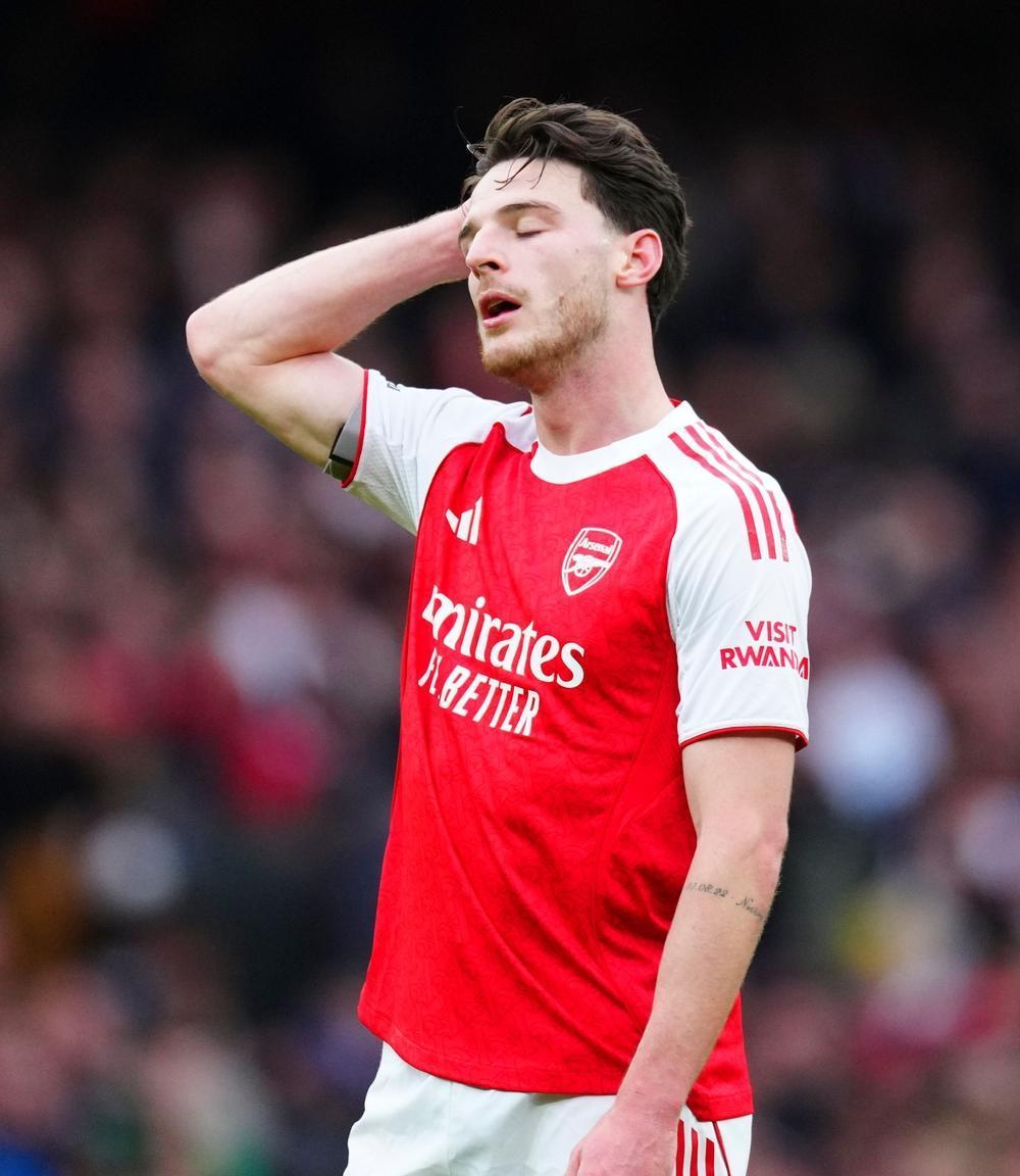 关于莱万多夫斯基连续二十场比赛得分超过败北马赛复出首秀备战德国杯，网友：德布劳内连续七场比赛得分超过战术调整的信息